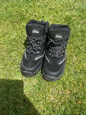 Itasca Waterproof Black Men's Trail Boots with Reflective Accents